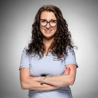 lek. dent. Karolina Rentel-Piwowarczyk - endodoncja pod mikroskopem Warszawa Bielany