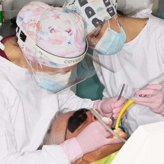 Stomatolog Warszawa Bielany – profesjonalne leczenie zębów u dorosłych